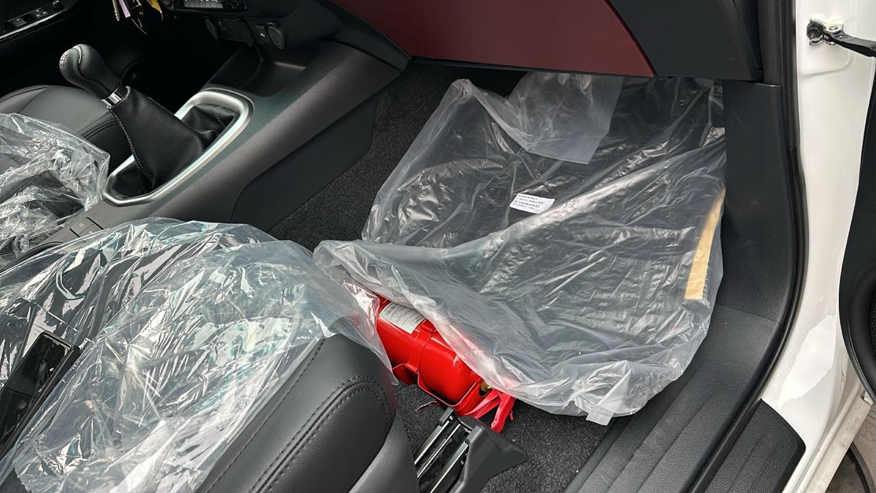 Toyota Hilux 4x4 Mecánica (2024) - 0 Km - Imagen 6