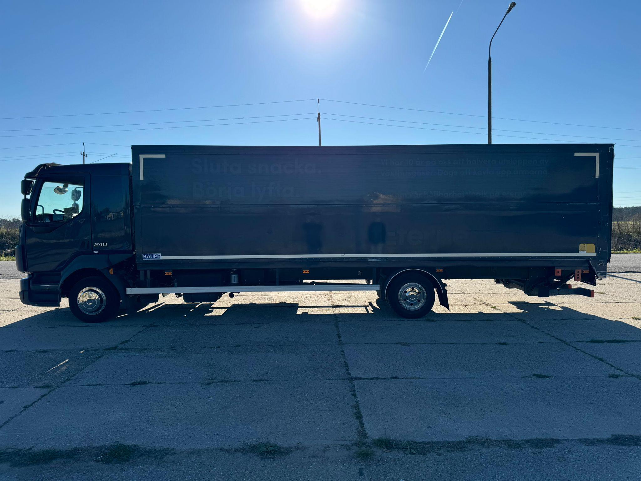 Camión VOLVO FE - 240 Hp Mecánico (2016) - Imagen 10