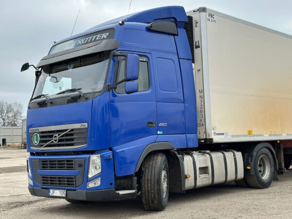 Volvo FH13 Globetrotter - 460 Hp Mecánico (2013)