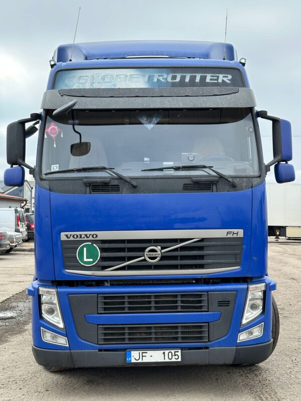 Volvo FH13 Globetrotter - 460 Hp Mecánico (2013) - Imagen 3