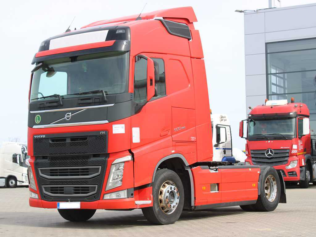 VOLVO FH13 Globetrotter - 500 Hp I-Shift (2015) - Imagen 2