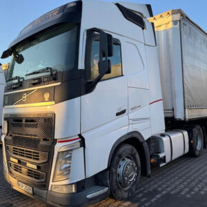 VOLVO FH13 Globetrotter - 460 Hp Caja Mecanica (2014) (En Camino a Chile Iquique)